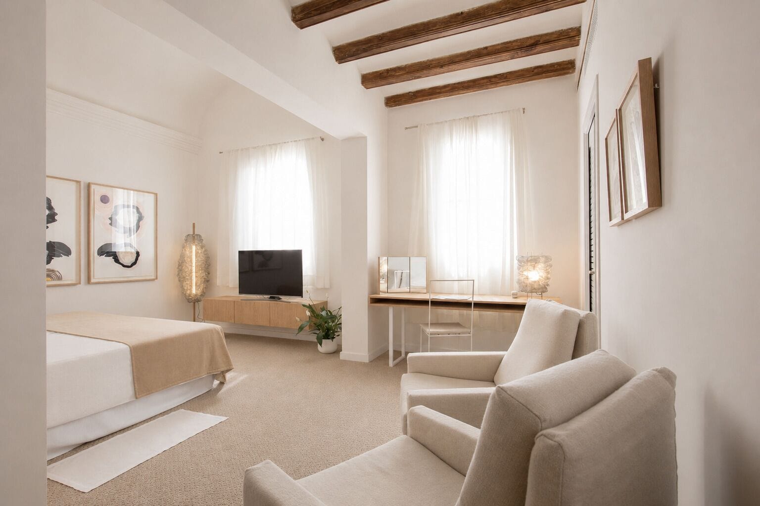 Ropa de cama hipoalergénica y minibar 