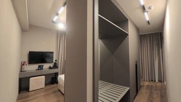 Ropa de cama de alta calidad, edredón y minibar