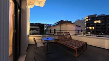 Deluxe Room, Balcony | Terrace/patio