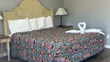 Standaard eenpersoonskamer, 1 kingsize bed | Gratis wifi, een wekker, beddengoed