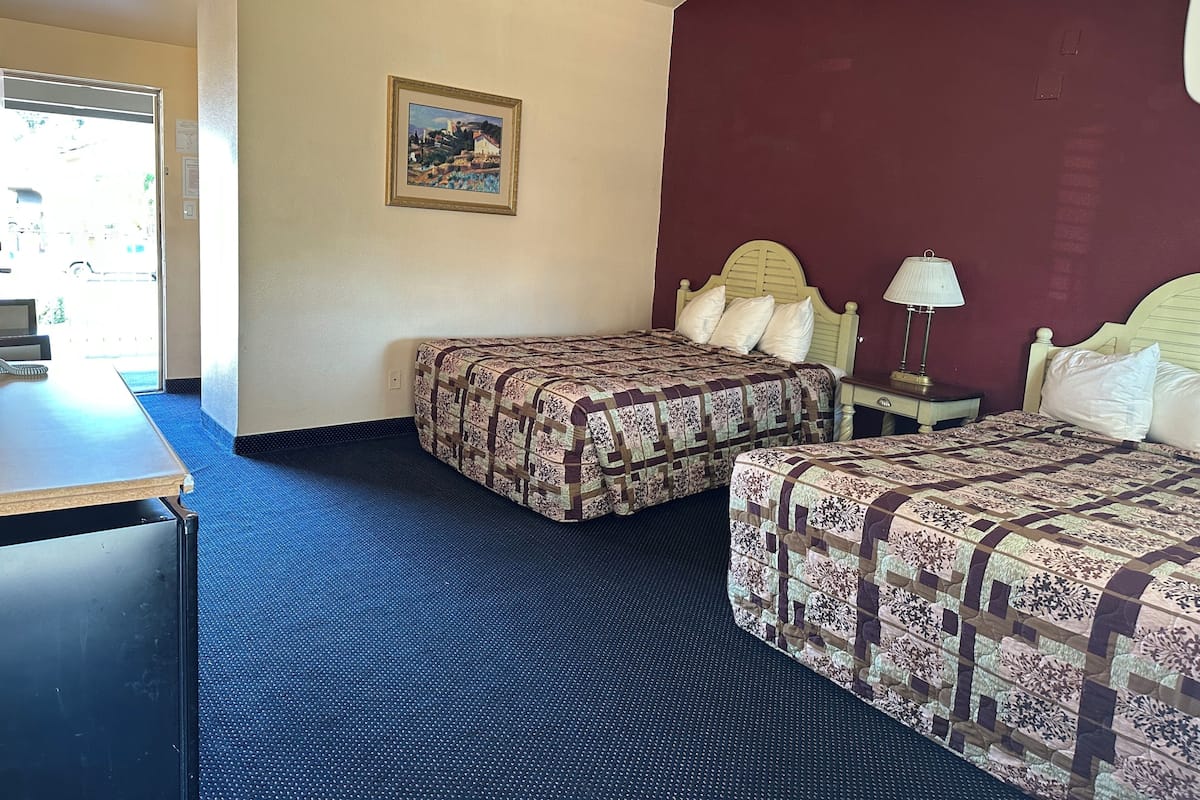 Standard Room, 2 Queen Beds | WiFi (free), alarm clocks, bed sheets