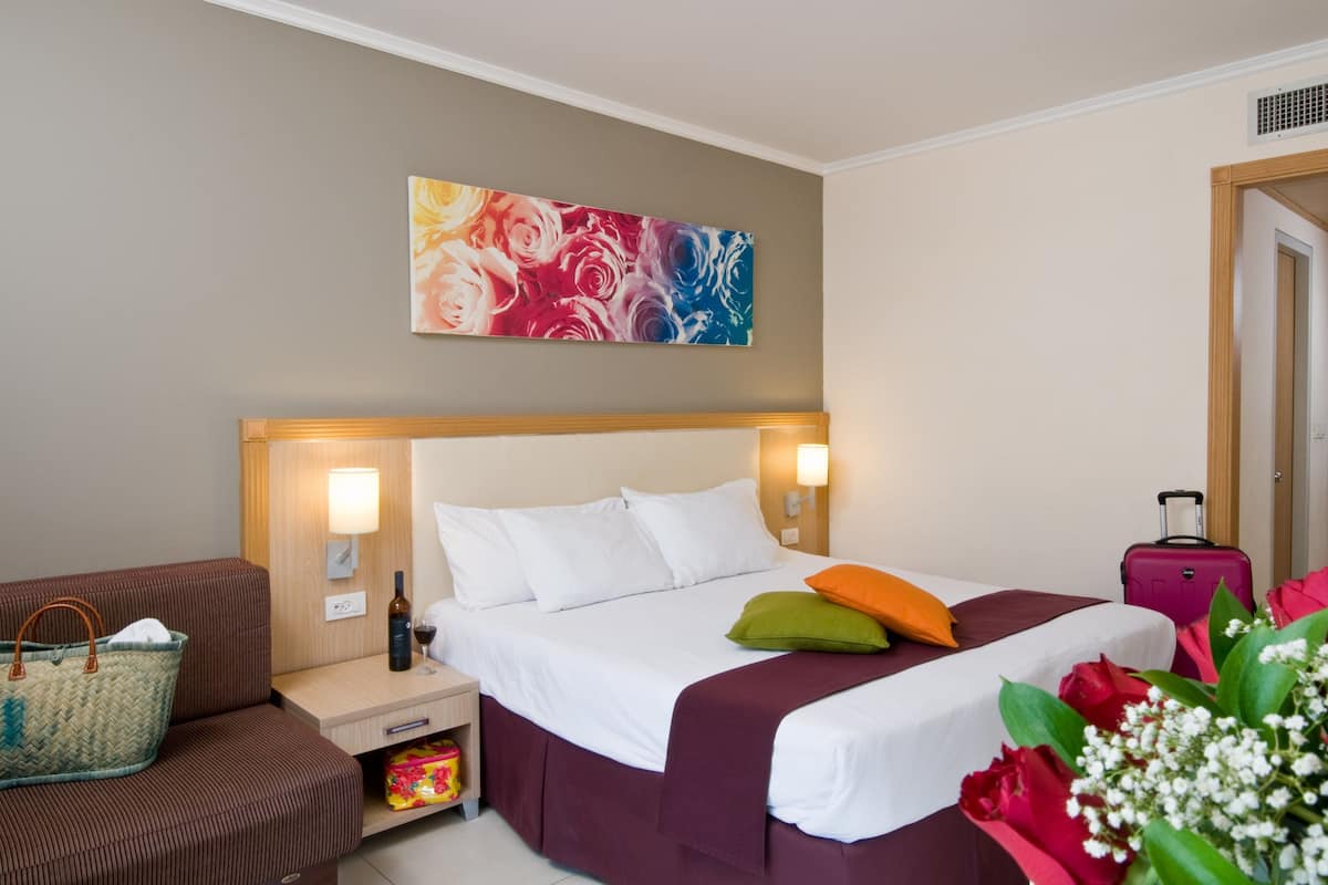 1 bedroom, minibar, in-room safe, Internet