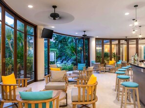 Bar (on property) - ibis Phuket Patong (Patong)