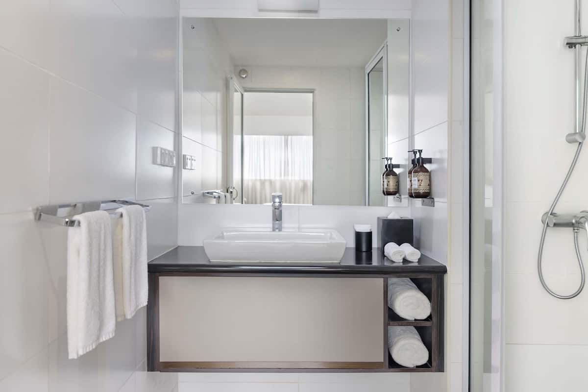 1 Schlafzimmer, hochwertige Bettwaren, Select-Comfort-Betten, Minibar