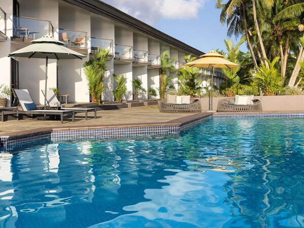 Deluxe Room, 1 King Bed, Ocean View | 1 bedroom, premium bedding, Select Comfort beds, minibar