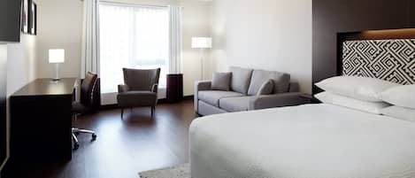 Traditional-Zimmer, 1 Queen-Bett und Schlafsofa | Hochwertige Bettwaren, Schreibtisch, Verdunkelungsvorhänge