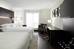 Habitación tradicional, 2 camas de matrimonio | Ropa de cama de alta calidad, escritorio, cortinas opacas