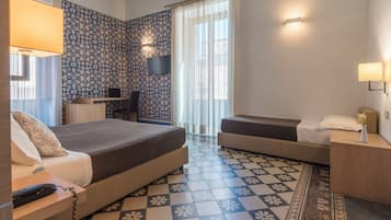 Minibar, coffres-forts dans les chambres, décoration personnalisée