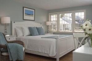 Room, 1 King Bed | Iron/ironing board, rollaway beds, free WiFi, bed sheets - Chatham Seafarer Inn (Chatham)