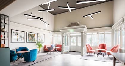 Holiday Inn Reading West by IHG