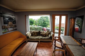 Lobby sitting area - Albergo Vista Lago (Brunate)