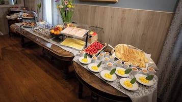 Desayuno bufé gratuito y diario