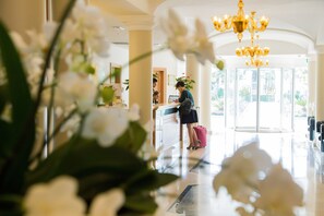 Lobby - Palace Hotel Desenzano (Desenzano del Garda)