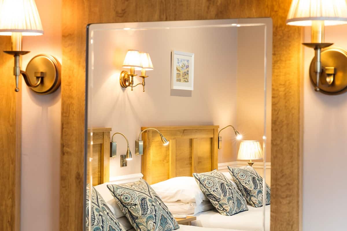 desk, blackout curtains, iron/ironing board, free wifi