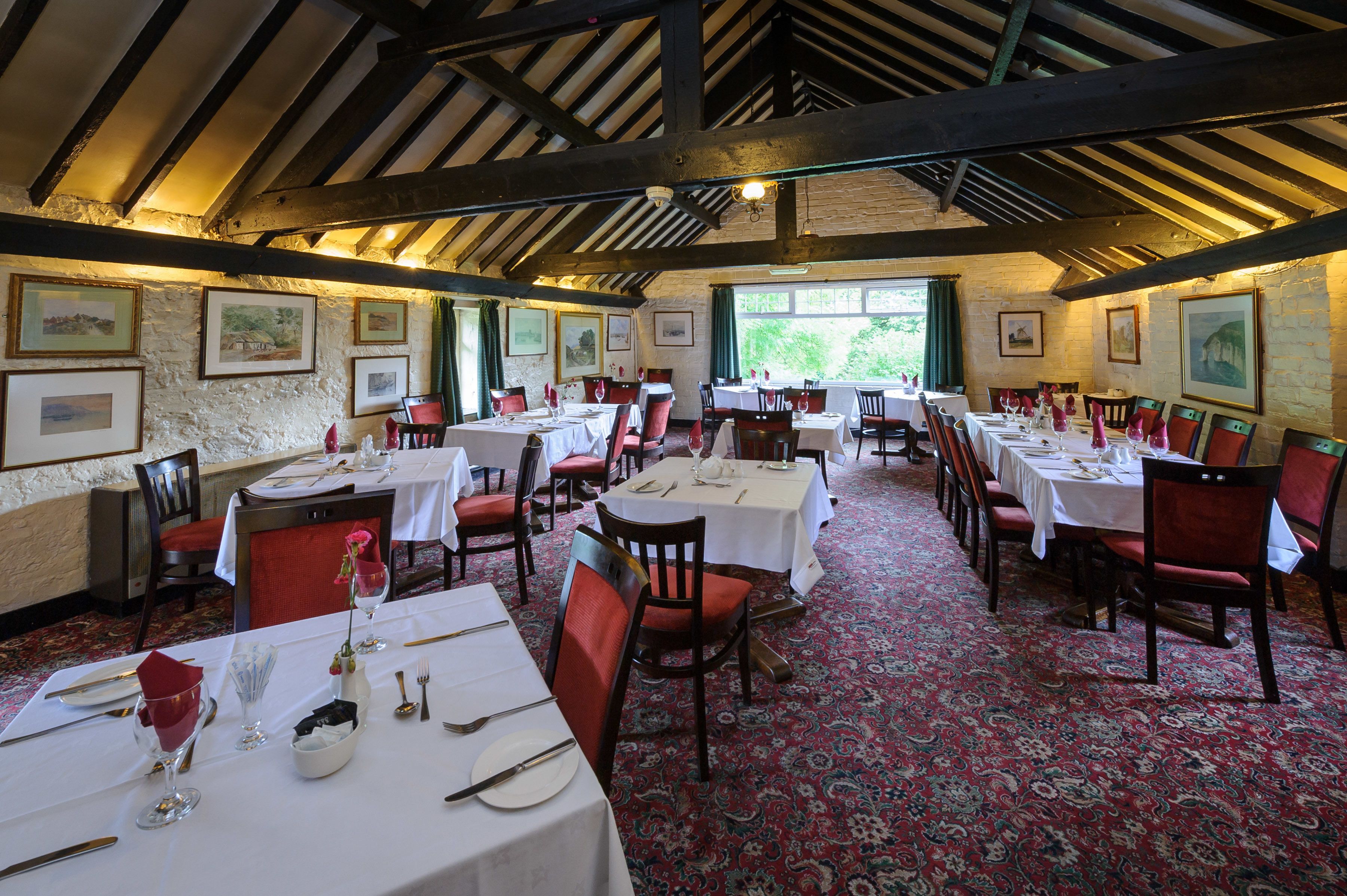 breakfast, lunch and dinner served