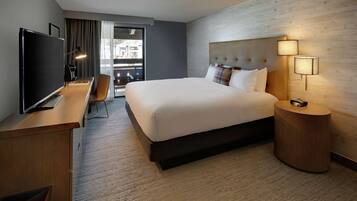 Egyptian cotton sheets, premium bedding, pillow-top beds, in-room safe