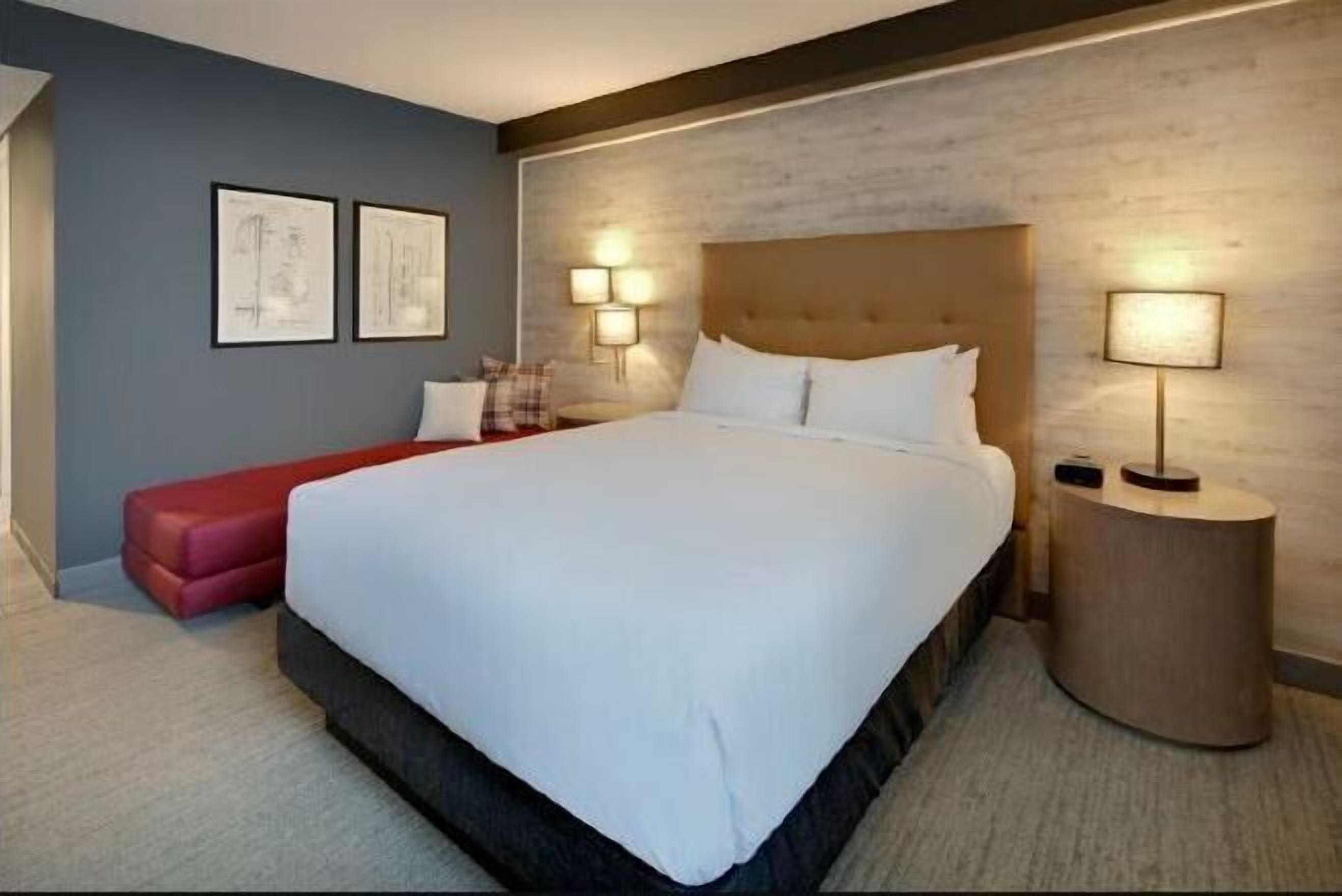 Egyptian cotton sheets, premium bedding, pillowtop beds, in-room safe