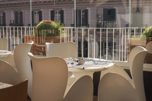 Terrace/patio - Hotel Airone (Naples)