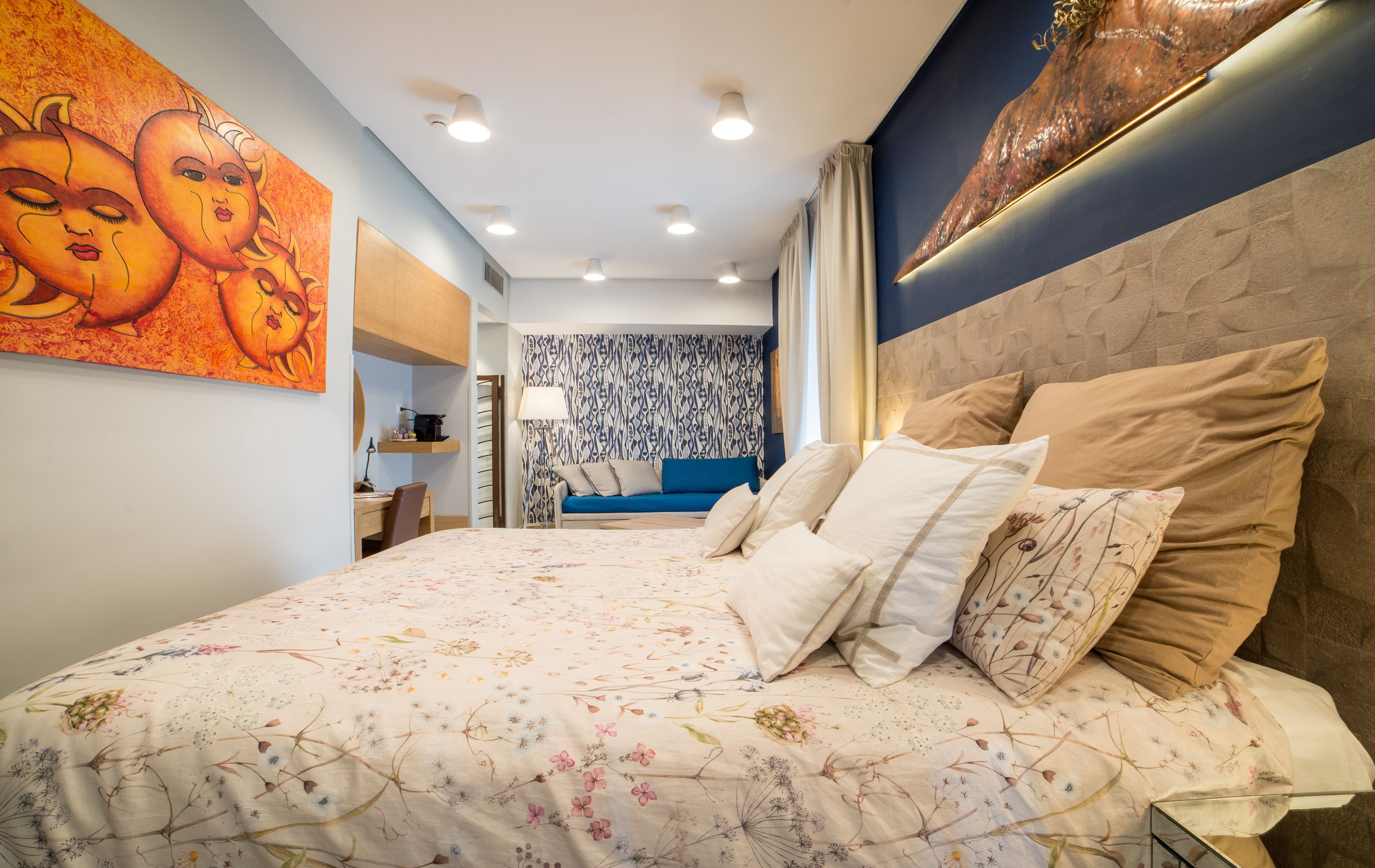 junior suite, multiple beds | balcony