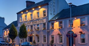 Front of property - evening/night - Headfort Arms Hotel (Kells)