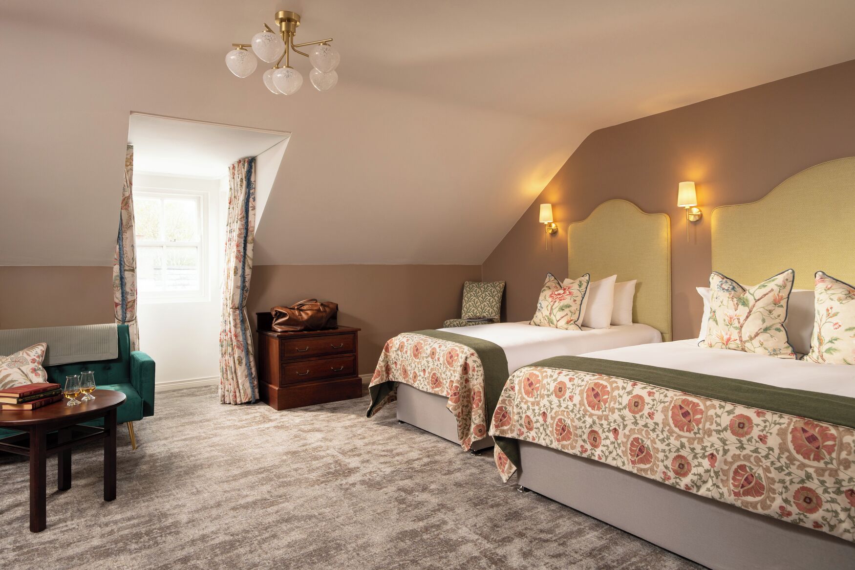 family room | iron/ironing board, free wifi, bed sheets