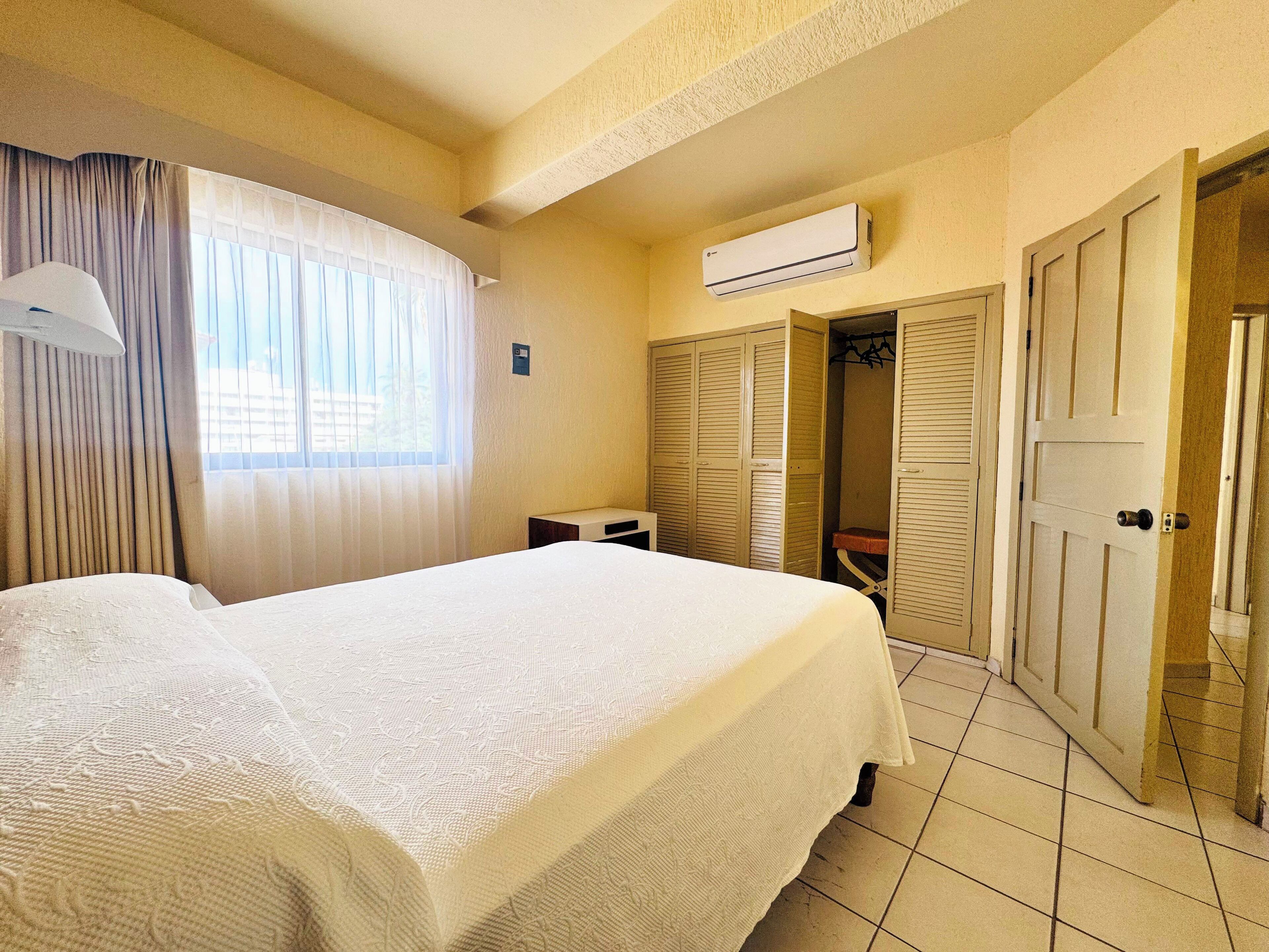 Studio Suite | In-room safe, free WiFi, bed sheets