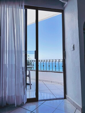 Quarto superior | Terraço/pátio