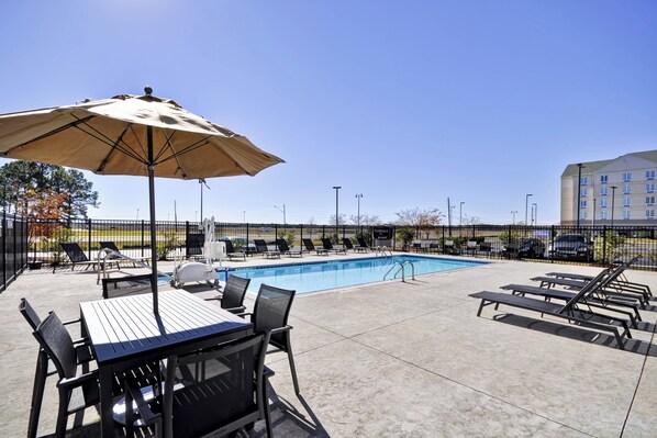 Outdoor pool, pool umbrellas