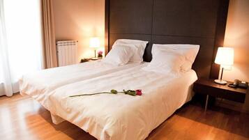 In-room safe, desk, blackout drapes, free WiFi