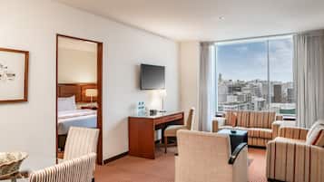 Senior Suite, 1 King Bed | Premium bedding, minibar, in-room safe, desk