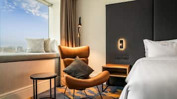 Ropa de cama de alta calidad y minibar