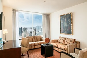 Suite sénior, 1 cama de matrimonio grande | Vistas desde la habitación