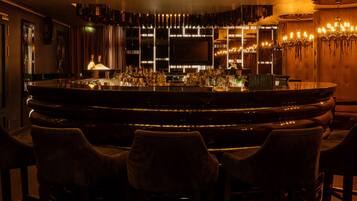 Bar (in der Unterkunft)