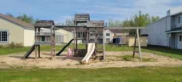 Área de juegos infantiles al aire libre