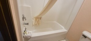Gratis toiletartikler, hårtørrer, håndklæder