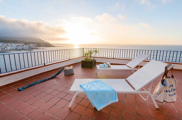 الإطلالة من المنشأة