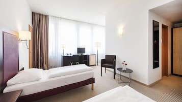 Superior Twin Room, 2 Twin Beds | 2 bedrooms, premium bedding, minibar, in-room safe