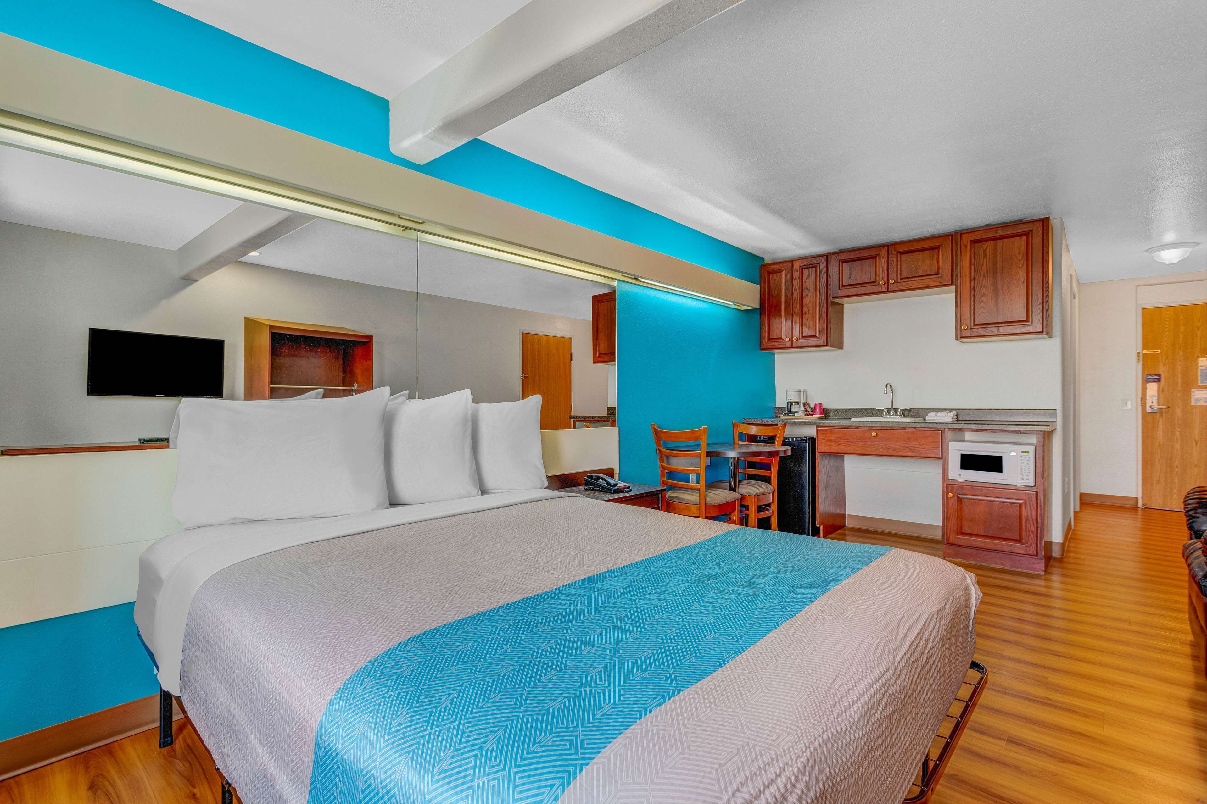 Desk, blackout drapes, iron/ironing board, free WiFi