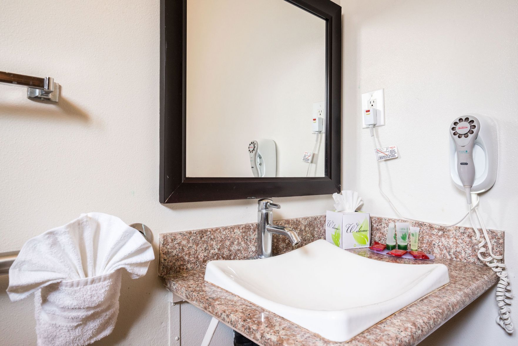 حمام | مجففات شعر، مناشف