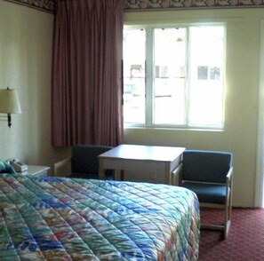 One king bed non smoking  - Lumina Motel (Daytona Beach)