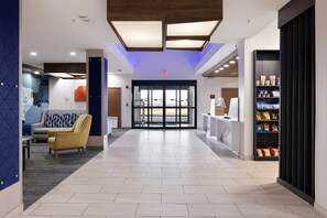 Exterior - Holiday Inn Express & Suites Kingsville by IHG (Kingsville)