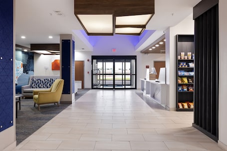 Exterior. Holiday Inn Express & Suites Kingsville by IHG
