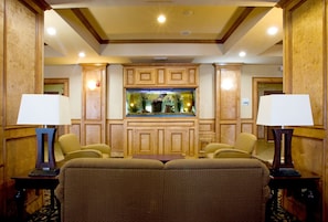 Lobby lounge - Holiday Inn Express & Suites Kingsville by IHG (Kingsville)