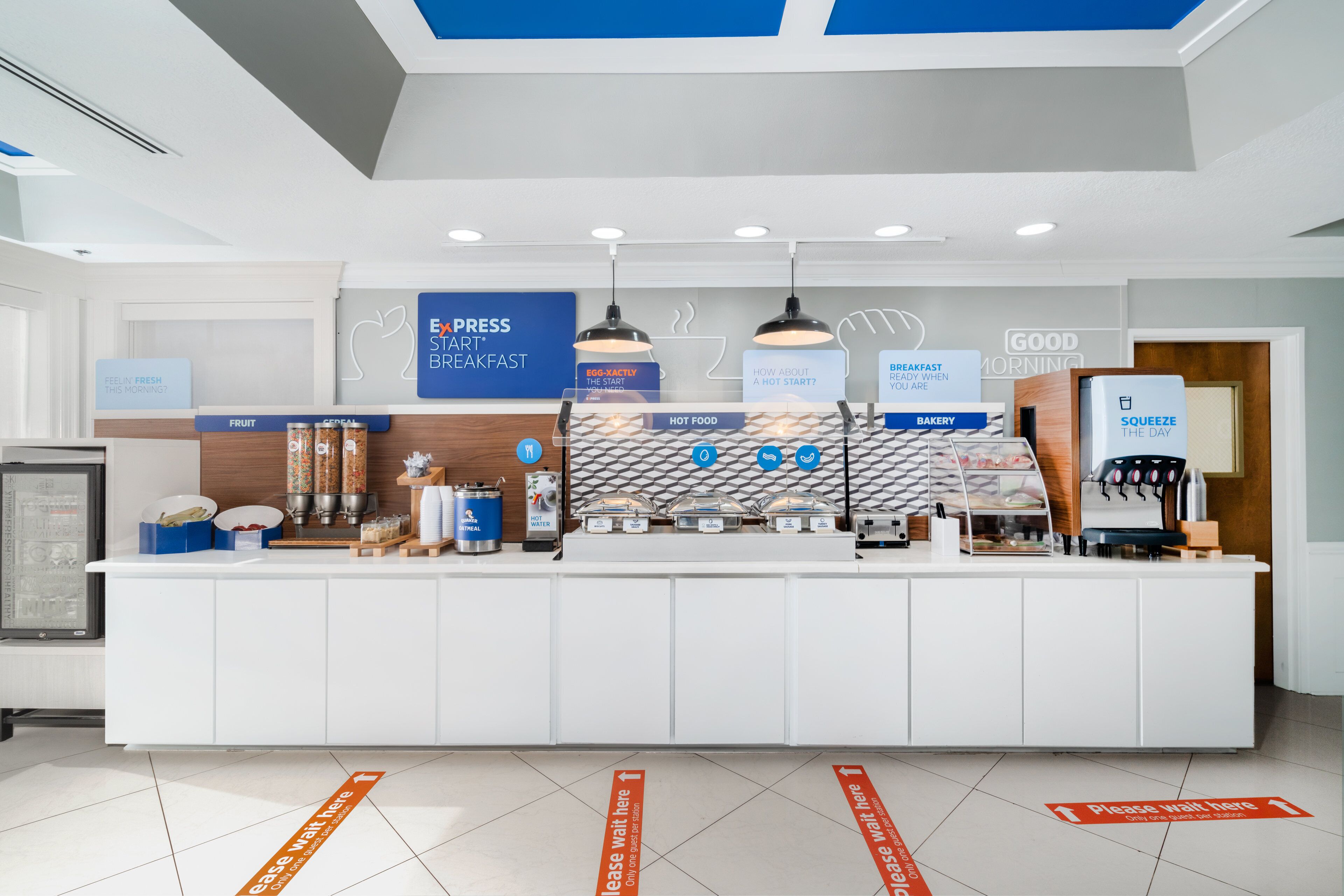 free buffet breakfast