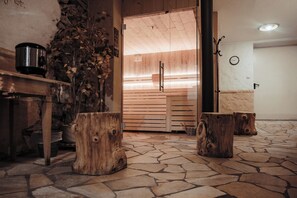 Sauna, Whirlpool, Dampfbad, Türkisches Bad/Hamam, Körperbehandlungen