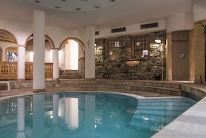 Exercise/lap pool