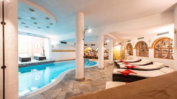 Sauna, hot tub, steam room, Turkish bath, body treatments, mud baths