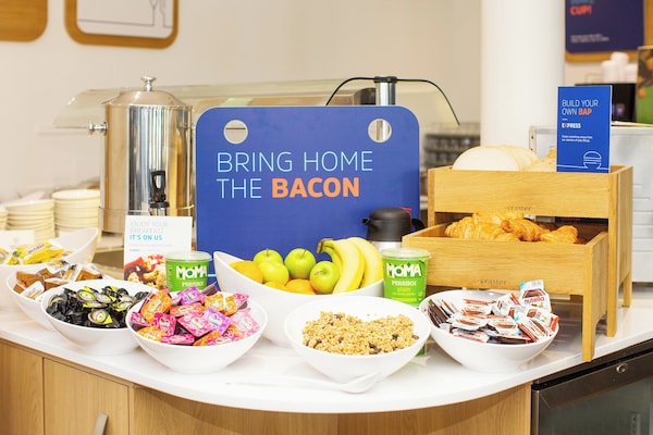 Holiday Inn Express Folkestone - Channel Tunnel By Ihg - Hythe