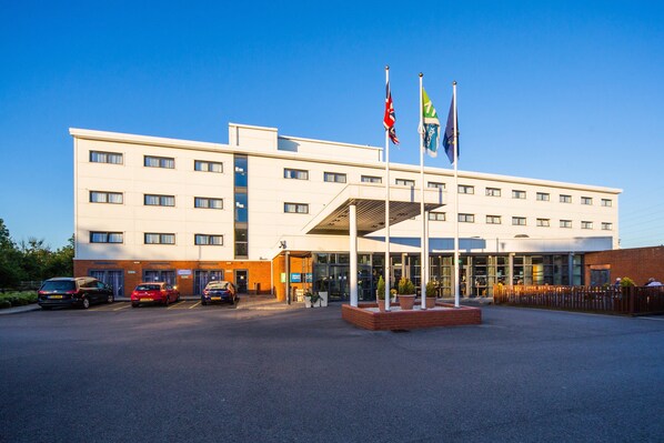 Exterior - Holiday Inn Express Folkestone - Channel Tunnel by IHG (Folkestone)