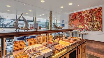 Free buffet breakfast